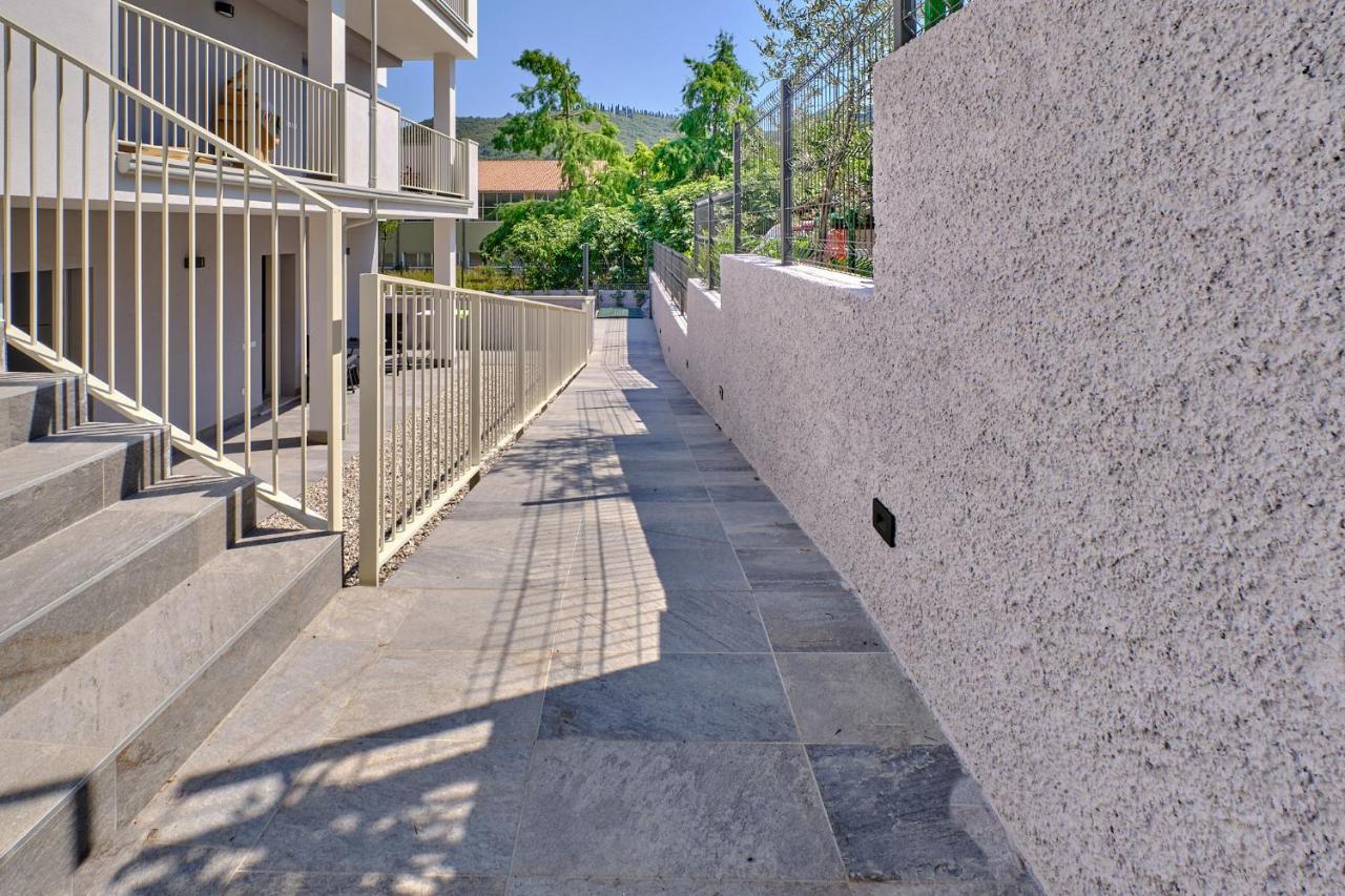 Apartmentsgarda - Residenza Monte Baldo - Garda Eksteriør billede